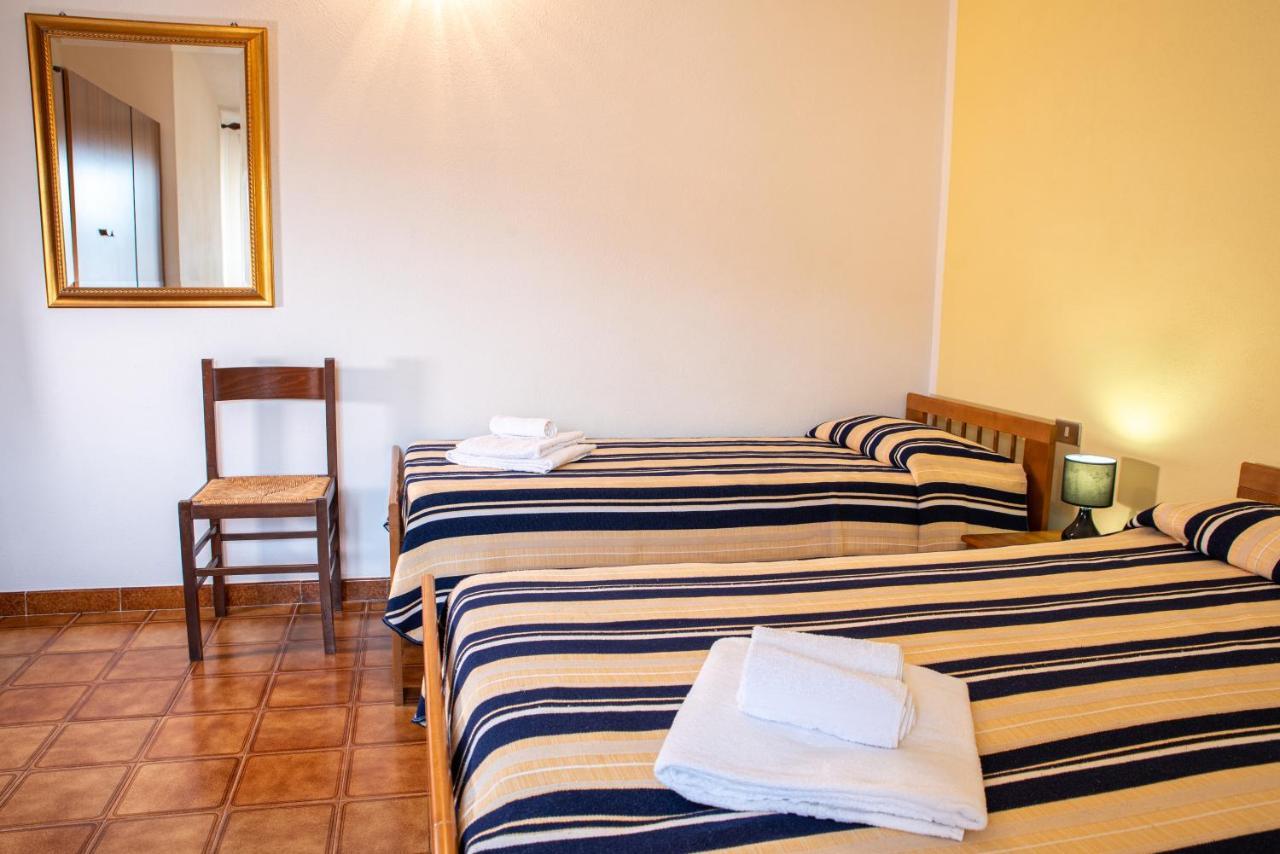 Hotel Ristorante L'Aragosta La Caletta Esterno foto