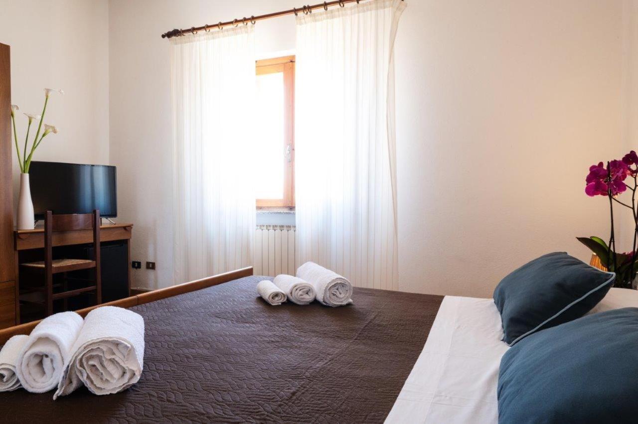 Hotel Ristorante L'Aragosta La Caletta Esterno foto